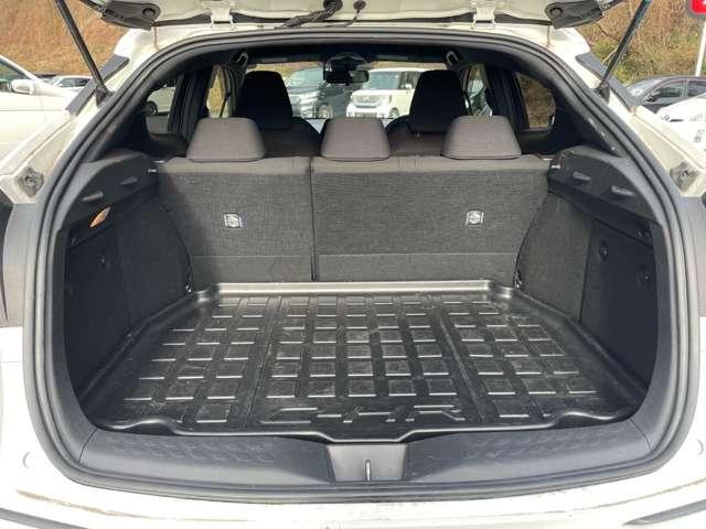 Ｃ－ＨＲ Ｓ　ハイブリッド１．８Ｓ　衝突軽減ブレーキ／横滑り防止装置／クルーズコントロール／レーンキープアシスト／ドライブレコーダー／ＥＴＣ／ディスプレイオーディオ／メモリーナビ／純正１７インチアルミ／バックカメラ（29枚目）