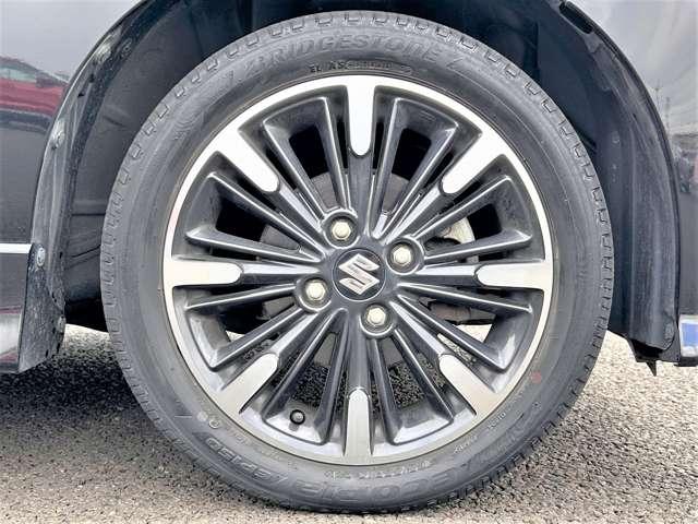 スペーシア ６６０カスタム　ハイブリッドＸＳターボ　４名　アイドリングストップ！セーフティサポート！ストラーダナビ＆フルセグＴＶ＆ＤＶＤ＆ＢＴ！ＬＥＤヘッドライト！オートライト！純正アルミ＆エアロ！両側パワースライドドア！半革シート！シー（12枚目）