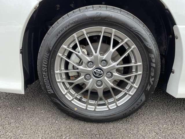 ヴォクシー ハイブリッドＺＳ　２９年後期型！セーフティセンスＣ！クルーズコントロール！純正ナビ＆フルセグＴＶ＆ＢＴ！フロント＆バックカメラ！両側パワースライドドア！ＬＥＤヘッドライト！オートライト！純正アルミ！（15枚目）