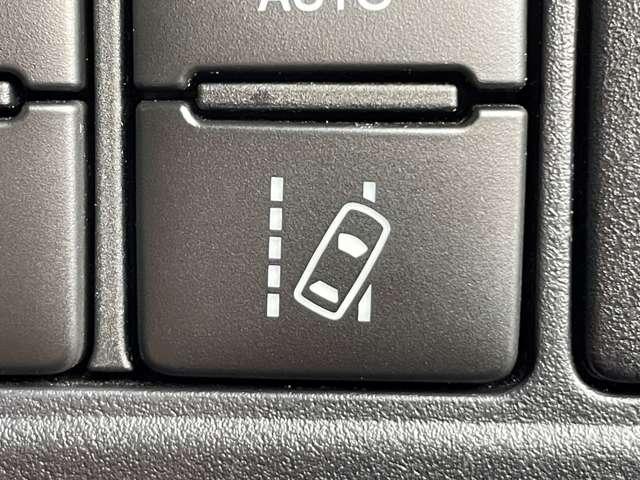 ヴォクシー ハイブリッドＺＳ　２９年後期型！セーフティセンスＣ！クルーズコントロール！純正ナビ＆フルセグＴＶ＆ＢＴ！フロント＆バックカメラ！両側パワースライドドア！ＬＥＤヘッドライト！オートライト！純正アルミ！（45枚目）