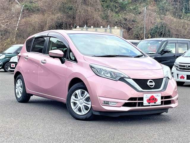 ノート Ｘ　ＤＩＧ－Ｓ　アイドリングストップ！インテリジェントエマージェンシーブレーキ！純正ナビ＆フルセグＴＶ＆ＤＶＤ＆ＢＴ！インテリジェントアラウンドビューモニター！スマートルームミラー！社外ＥＴＣ！デジタルインナーミラー（4枚目）