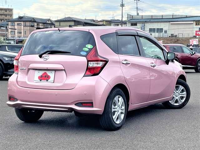 ノート Ｘ　ＤＩＧ－Ｓ　アイドリングストップ！インテリジェントエマージェンシーブレーキ！純正ナビ＆フルセグＴＶ＆ＤＶＤ＆ＢＴ！インテリジェントアラウンドビューモニター！スマートルームミラー！社外ＥＴＣ！デジタルインナーミラー（5枚目）