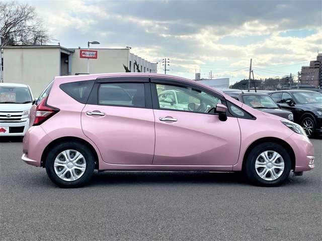 ノート Ｘ　ＤＩＧ－Ｓ　アイドリングストップ！インテリジェントエマージェンシーブレーキ！純正ナビ＆フルセグＴＶ＆ＤＶＤ＆ＢＴ！インテリジェントアラウンドビューモニター！スマートルームミラー！社外ＥＴＣ！デジタルインナーミラー（8枚目）