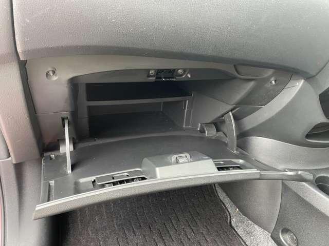 ノート Ｘ　ＤＩＧ－Ｓ　アイドリングストップ！インテリジェントエマージェンシーブレーキ！純正ナビ＆フルセグＴＶ＆ＤＶＤ＆ＢＴ！インテリジェントアラウンドビューモニター！スマートルームミラー！社外ＥＴＣ！デジタルインナーミラー（49枚目）