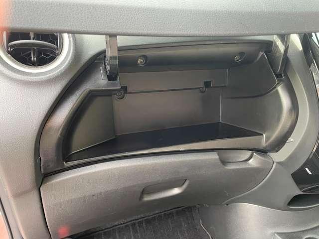 ノート Ｘ　ＤＩＧ－Ｓ　アイドリングストップ！インテリジェントエマージェンシーブレーキ！純正ナビ＆フルセグＴＶ＆ＤＶＤ＆ＢＴ！インテリジェントアラウンドビューモニター！スマートルームミラー！社外ＥＴＣ！デジタルインナーミラー（51枚目）