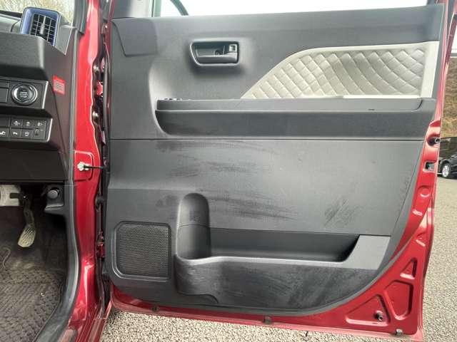 タント Ｘ　１オーナー車！４ＷＤ！エコアイドル！スマートアシスト！純正ナビ＆フルセグＴＶ＆ＤＶＤ＆ＢＴ＆バックカメラ！パワースライドドア！ＬＥＤヘッドライト！オートライト！シートヒーター！社外（33枚目）