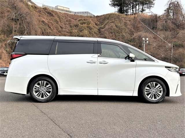 アルファード Ｚ　トヨタセーフティセンス！ブラインドスポットモニター！クリアランスソナー！純正１４インチナビ！パノラミックビューモニター！インテリジェントルームミラー！１３．２型純正フリップダウンモニター！（9枚目）