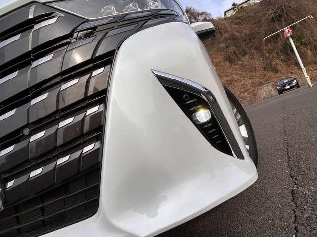 アルファード Ｚ　トヨタセーフティセンス！ブラインドスポットモニター！クリアランスソナー！純正１４インチナビ！パノラミックビューモニター！インテリジェントルームミラー！１３．２型純正フリップダウンモニター！（18枚目）