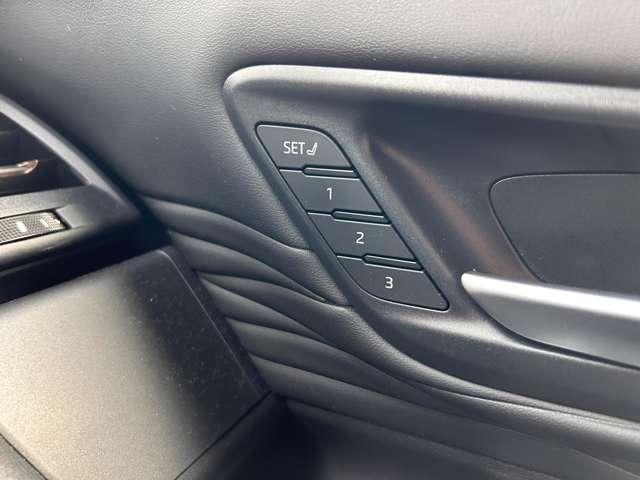 アルファード Ｚ　トヨタセーフティセンス！ブラインドスポットモニター！クリアランスソナー！純正１４インチナビ！パノラミックビューモニター！インテリジェントルームミラー！１３．２型純正フリップダウンモニター！（21枚目）