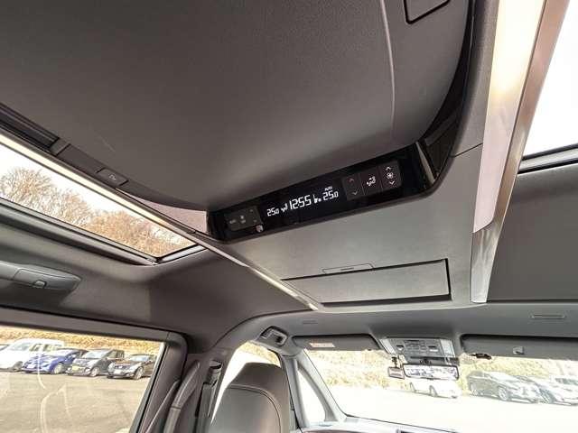 アルファード Ｚ　トヨタセーフティセンス！ブラインドスポットモニター！クリアランスソナー！純正１４インチナビ！パノラミックビューモニター！インテリジェントルームミラー！１３．２型純正フリップダウンモニター！（28枚目）