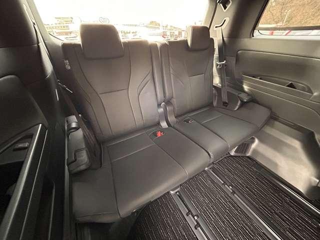 アルファード Ｚ　トヨタセーフティセンス！ブラインドスポットモニター！クリアランスソナー！純正１４インチナビ！パノラミックビューモニター！インテリジェントルームミラー！１３．２型純正フリップダウンモニター！（30枚目）