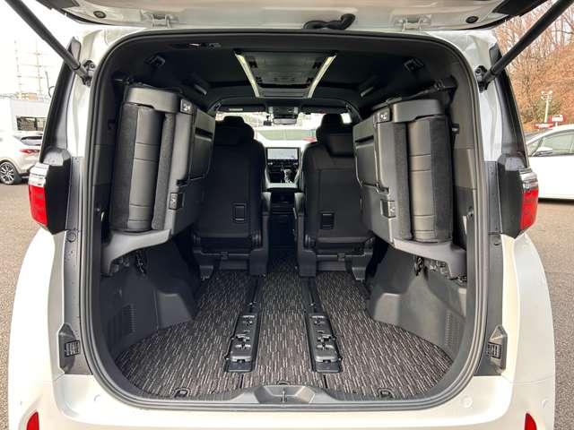 アルファード Ｚ　トヨタセーフティセンス！ブラインドスポットモニター！クリアランスソナー！純正１４インチナビ！パノラミックビューモニター！インテリジェントルームミラー！１３．２型純正フリップダウンモニター！（32枚目）