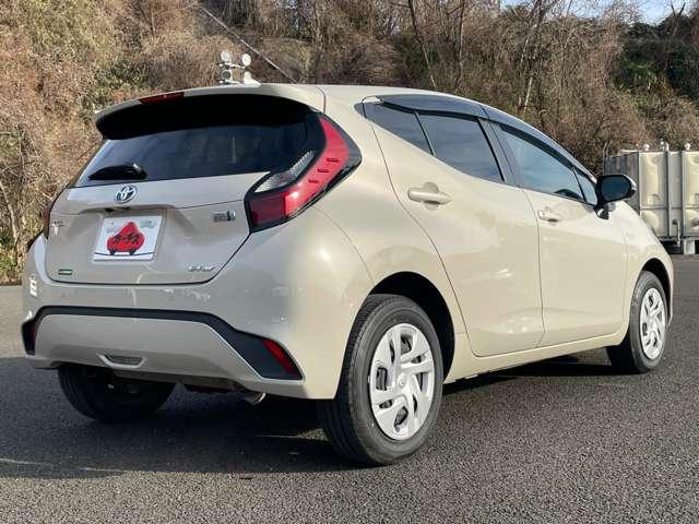 アクア １．５Ｇ　Ｅ－Ｆｏｕｒ　４ＷＤ　５　１オーナー車！４ＷＤ！セーフティセンス！純正１０．５インチナビ＆ＢＴ＆バックカメラ！ＬＥＤヘッドライト！オートライト！ビルトインＥＴＣ！スマートエントリー／スタートシステム！ナノイー！禁煙車！（5枚目）