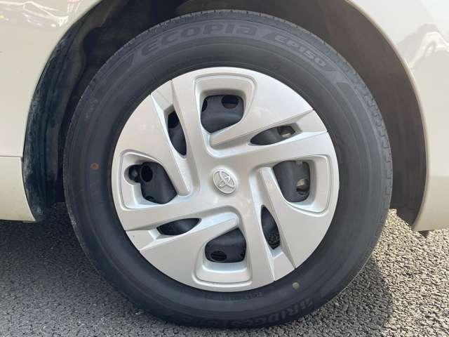 アクア １．５Ｇ　Ｅ－Ｆｏｕｒ　４ＷＤ　５　１オーナー車！４ＷＤ！セーフティセンス！純正１０．５インチナビ＆ＢＴ＆バックカメラ！ＬＥＤヘッドライト！オートライト！ビルトインＥＴＣ！スマートエントリー／スタートシステム！ナノイー！禁煙車！（12枚目）