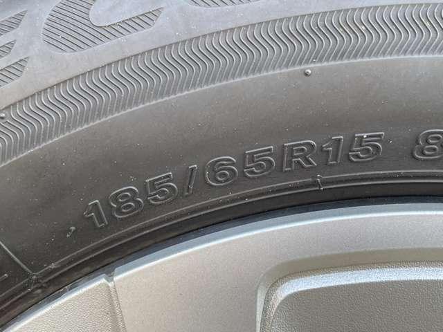 アクア １．５Ｇ　Ｅ－Ｆｏｕｒ　４ＷＤ　５　１オーナー車！４ＷＤ！セーフティセンス！純正１０．５インチナビ＆ＢＴ＆バックカメラ！ＬＥＤヘッドライト！オートライト！ビルトインＥＴＣ！スマートエントリー／スタートシステム！ナノイー！禁煙車！（13枚目）