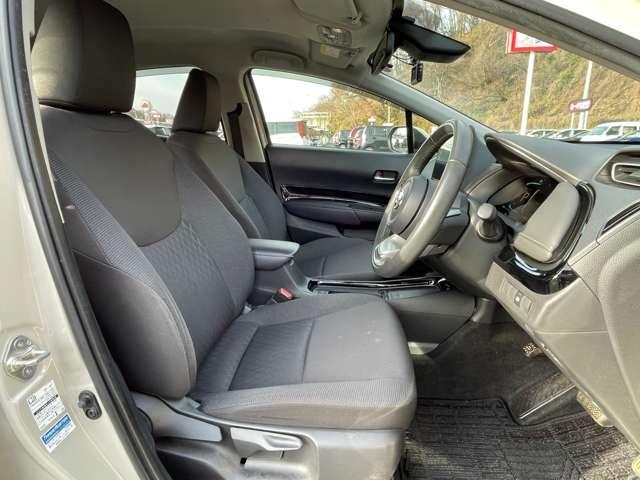 アクア １．５Ｇ　Ｅ－Ｆｏｕｒ　４ＷＤ　５　１オーナー車！４ＷＤ！セーフティセンス！純正１０．５インチナビ＆ＢＴ＆バックカメラ！ＬＥＤヘッドライト！オートライト！ビルトインＥＴＣ！スマートエントリー／スタートシステム！ナノイー！禁煙車！（16枚目）