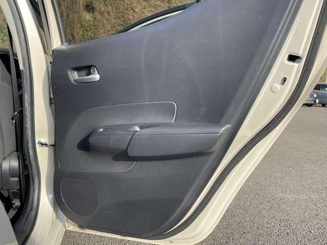 アクア １．５Ｇ　Ｅ－Ｆｏｕｒ　４ＷＤ　５　１オーナー車！４ＷＤ！セーフティセンス！純正１０．５インチナビ＆ＢＴ＆バックカメラ！ＬＥＤヘッドライト！オートライト！ビルトインＥＴＣ！スマートエントリー／スタートシステム！ナノイー！禁煙車！（44枚目）