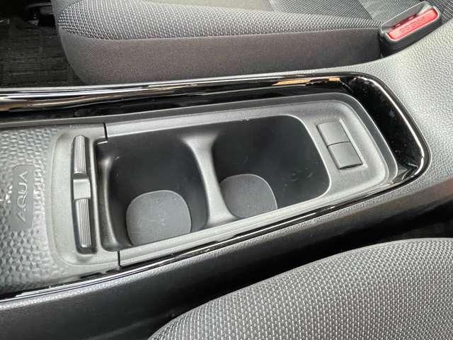 アクア １．５Ｇ　Ｅ－Ｆｏｕｒ　４ＷＤ　５　１オーナー車！４ＷＤ！セーフティセンス！純正１０．５インチナビ＆ＢＴ＆バックカメラ！ＬＥＤヘッドライト！オートライト！ビルトインＥＴＣ！スマートエントリー／スタートシステム！ナノイー！禁煙車！（55枚目）