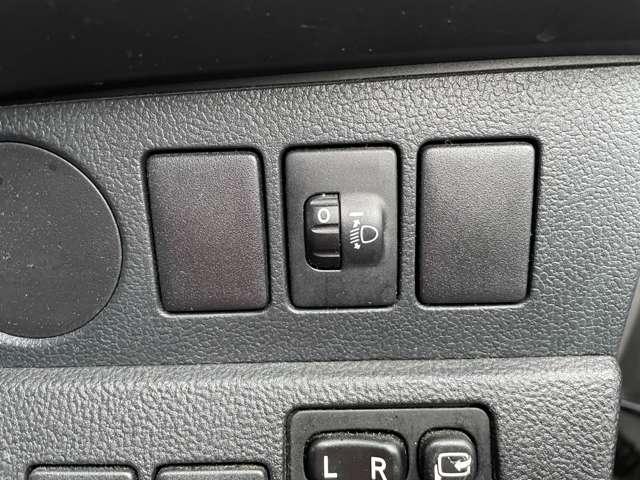 �}�j���A�����x���C�U�[�@�w�b�h���C�g�̍�����������ł��܂�