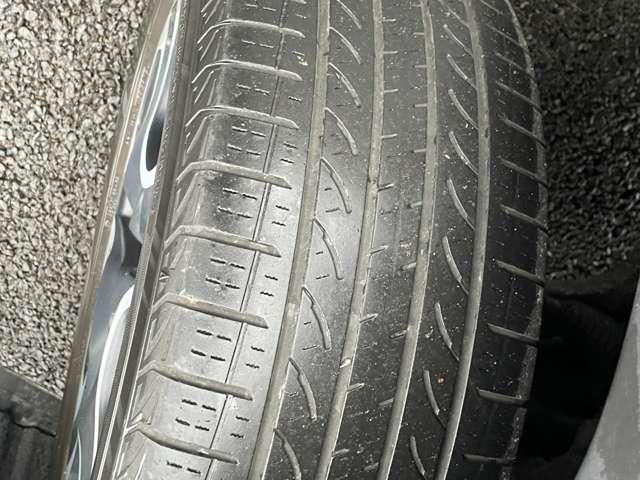 ＲＡＶ４ ２．０アドベンチャー　４ＷＤ（５名）　セーフティセンス！ブラック合皮スポーティシート！運転席パワーシート！純正ナビ＆フルセグＴＶ＆ＢＴ＆バックカメラ！ＬＥＤヘッドライト！オートライト！純正アルミ！ビルトインＥＴＣ！スマ（16枚目）