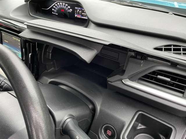 ソリオ １．２Ｇ　５名　セーフティサポート！カロッツェリアナビ＆ＤＶＤ＆ＢＴ＆バックカメラ！オートライト！パワースライドドア！キーレスプッシュスタートシステム！社外ＥＴＣ！（28枚目）