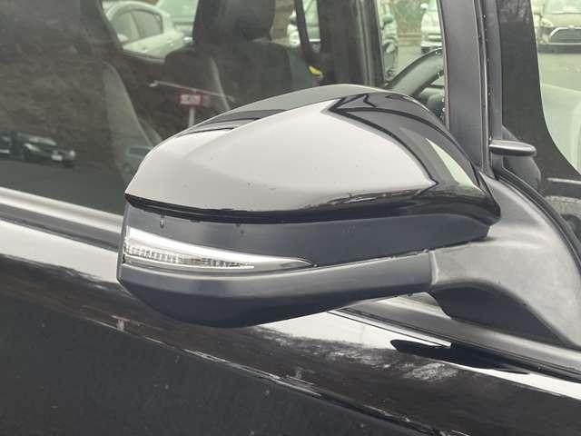 ノア ２．０Ｓｉ　ＷｘＢＩＩ　７名　アイドリングストップ！セーフティセンス！純正ナビ＆フルセグＴＶ＆ＢＴ＆バックカメラ！両側パワースライドドア！ＬＥＤヘッドライト！オートライト！純正アルミ！半革シート！ビルトインＥＴ（13枚目）