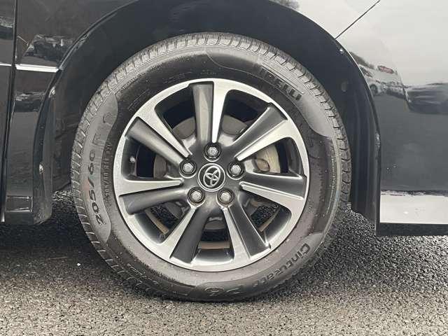 ノア ２．０Ｓｉ　ＷｘＢＩＩ　７名　アイドリングストップ！セーフティセンス！純正ナビ＆フルセグＴＶ＆ＢＴ＆バックカメラ！両側パワースライドドア！ＬＥＤヘッドライト！オートライト！純正アルミ！半革シート！ビルトインＥＴ（15枚目）