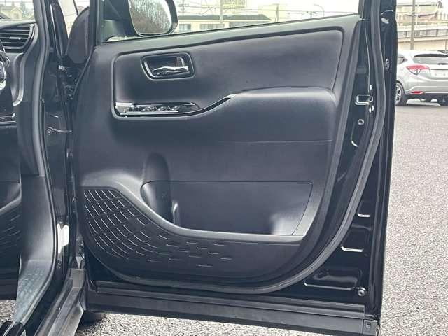 ノア ２．０Ｓｉ　ＷｘＢＩＩ　７名　アイドリングストップ！セーフティセンス！純正ナビ＆フルセグＴＶ＆ＢＴ＆バックカメラ！両側パワースライドドア！ＬＥＤヘッドライト！オートライト！純正アルミ！半革シート！ビルトインＥＴ（33枚目）