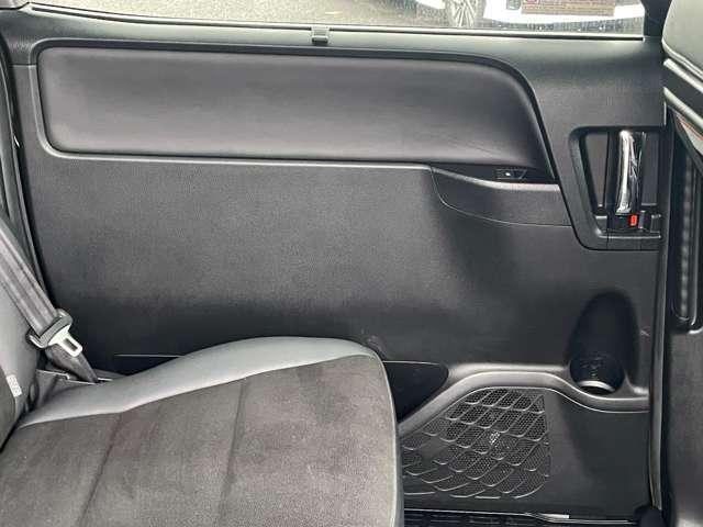 ノア ２．０Ｓｉ　ＷｘＢＩＩ　７名　アイドリングストップ！セーフティセンス！純正ナビ＆フルセグＴＶ＆ＢＴ＆バックカメラ！両側パワースライドドア！ＬＥＤヘッドライト！オートライト！純正アルミ！半革シート！ビルトインＥＴ（34枚目）