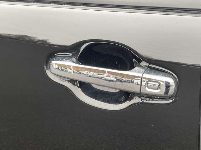 ノア ２．０Ｓｉ　ＷｘＢＩＩ　７名　アイドリングストップ！セーフティセンス！純正ナビ＆フルセグＴＶ＆ＢＴ＆バックカメラ！両側パワースライドドア！ＬＥＤヘッドライト！オートライト！純正アルミ！半革シート！ビルトインＥＴ（36枚目）