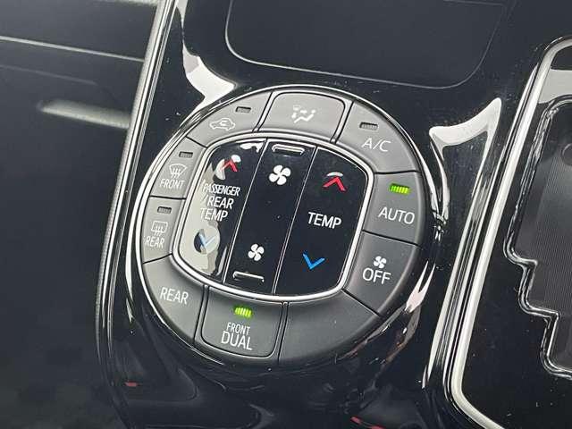 ノア ２．０Ｓｉ　ＷｘＢＩＩ　７名　アイドリングストップ！セーフティセンス！純正ナビ＆フルセグＴＶ＆ＢＴ＆バックカメラ！両側パワースライドドア！ＬＥＤヘッドライト！オートライト！純正アルミ！半革シート！ビルトインＥＴ（42枚目）