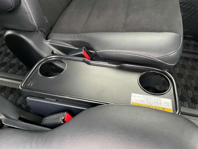 ノア ２．０Ｓｉ　ＷｘＢＩＩ　７名　アイドリングストップ！セーフティセンス！純正ナビ＆フルセグＴＶ＆ＢＴ＆バックカメラ！両側パワースライドドア！ＬＥＤヘッドライト！オートライト！純正アルミ！半革シート！ビルトインＥＴ（60枚目）