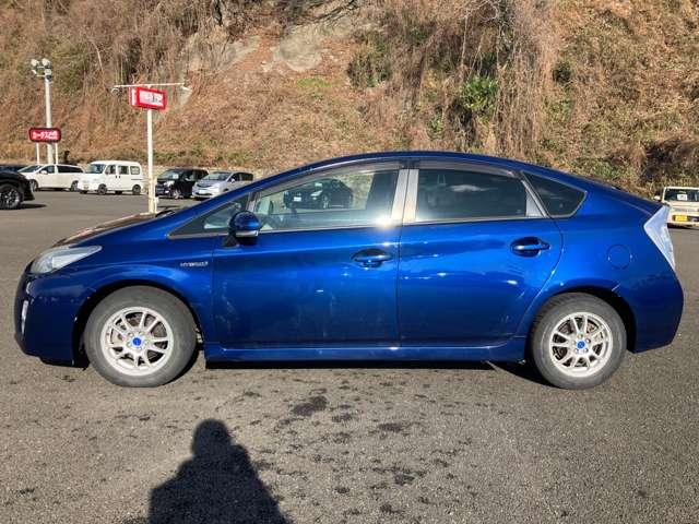 プリウス Ｇ　クルーズコントロール！純正ナビ／フルセグＴＶ／バックカメラ！ＥＴＣ！スマートキー！禁煙車！（10枚目）