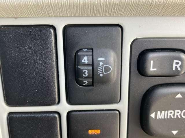 プリウス Ｇ　クルーズコントロール！純正ナビ／フルセグＴＶ／バックカメラ！ＥＴＣ！スマートキー！禁煙車！（17枚目）