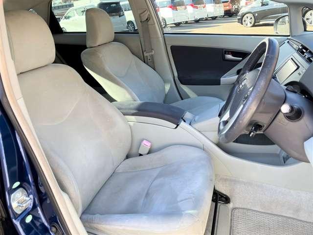 プリウス Ｇ　クルーズコントロール！純正ナビ／フルセグＴＶ／バックカメラ！ＥＴＣ！スマートキー！禁煙車！（18枚目）
