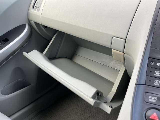 プリウス Ｇ　クルーズコントロール！純正ナビ／フルセグＴＶ／バックカメラ！ＥＴＣ！スマートキー！禁煙車！（47枚目）