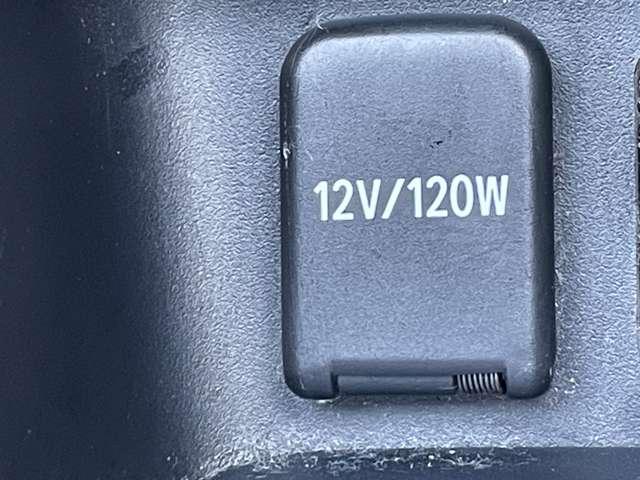 プリウス １．８Ｓツーリングセレクション　Ｅ－Ｆｏｕｒ　４ＷＤ　５名　トヨタセーフティセンスＰ！社外ナビ／フルセグＴＶ／バックカメラ！オートライト！ＥＴＣ！スマートキー！合皮シート！（44枚目）