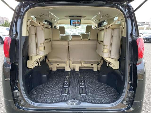 アルファード ２．５Ｘ　プリクラッシュセーフティシステム／レーダークルコン！純正ナビ＆フルセグＴＶ＆ＢＴ＆バックカメラ！フリップダウンモニター！両側パワースライドドア！ＬＥＤヘッドライト！オートライト！純正アルミ！禁煙車！（18枚目）