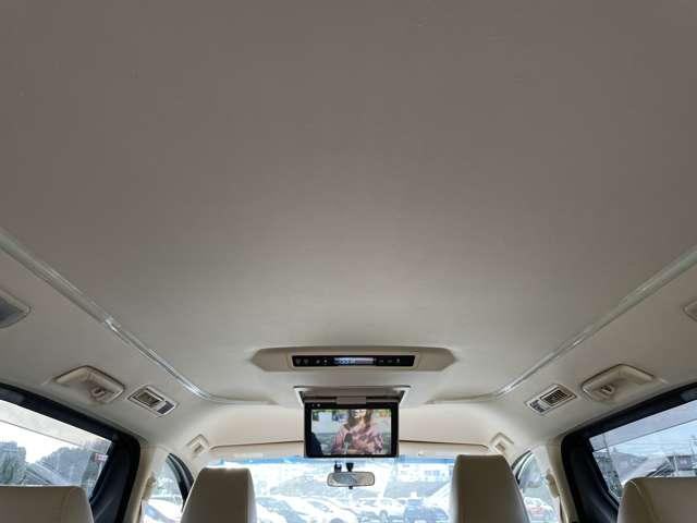 アルファード ２．５Ｘ　プリクラッシュセーフティシステム／レーダークルコン！純正ナビ＆フルセグＴＶ＆ＢＴ＆バックカメラ！フリップダウンモニター！両側パワースライドドア！ＬＥＤヘッドライト！オートライト！純正アルミ！禁煙車！（20枚目）