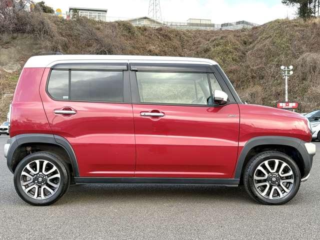 ハスラー JスタイルIIターボ ホワイトルーフ!アイドリングストップ!デュアルカメラブレーキサポート!純正ナビ&フルセグTV&DVD&BT!全方位モニター!HIDヘッドライト!オートライト!純正アルミ!シートヒーター!禁煙車!(8枚目)