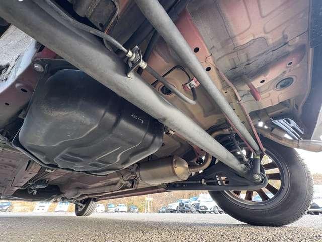 ハスラー JスタイルIIターボ ホワイトルーフ!アイドリングストップ!デュアルカメラブレーキサポート!純正ナビ&フルセグTV&DVD&BT!全方位モニター!HIDヘッドライト!オートライト!純正アルミ!シートヒーター!禁煙車!(28枚目)