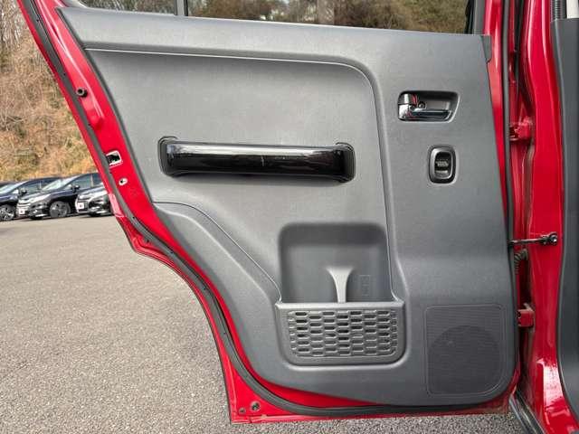 ハスラー JスタイルIIターボ ホワイトルーフ!アイドリングストップ!デュアルカメラブレーキサポート!純正ナビ&フルセグTV&DVD&BT!全方位モニター!HIDヘッドライト!オートライト!純正アルミ!シートヒーター!禁煙車!(32枚目)