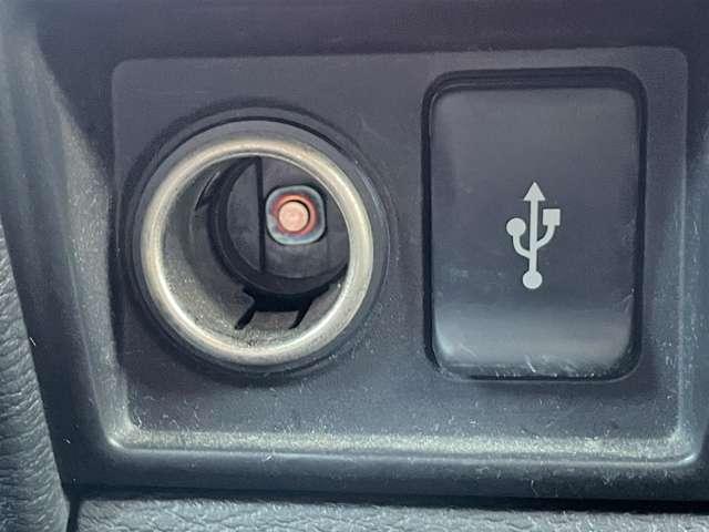 �u�t�r�a�[�q�v�@�X�}�z��^�u���b�g�ɏ[�d�\�Ȃt�r�a�[�q���t���Ă��܂�