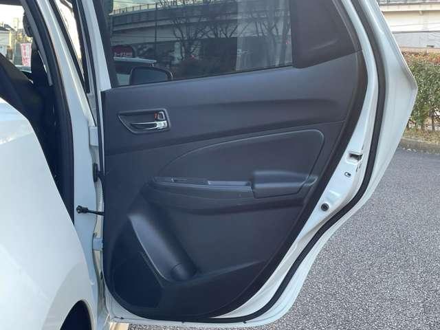 �����h�A�p�l����^�]�ȑ�