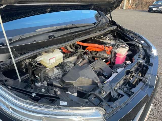 ヴォクシー ハイブリッドＺＳ　煌ＩＩ　後期型！禁煙車！両側パワースライドドア！純正ナビ！フルセグ！バックカメラ！スマートキー！ＥＴＣ！Ｂｌｕｅｔｏｏｔｈ！クルーズコントロール！セーフティセンス！オートマチックハイビーム！シートヒーター！（24枚目）