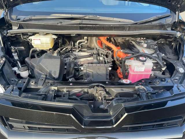 ヴォクシー ハイブリッドＺＳ　煌ＩＩ　後期型！禁煙車！両側パワースライドドア！純正ナビ！フルセグ！バックカメラ！スマートキー！ＥＴＣ！Ｂｌｕｅｔｏｏｔｈ！クルーズコントロール！セーフティセンス！オートマチックハイビーム！シートヒーター！（25枚目）