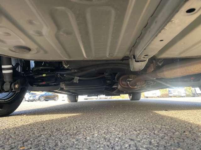 ヴォクシー ハイブリッドＺＳ　煌ＩＩ　後期型！禁煙車！両側パワースライドドア！純正ナビ！フルセグ！バックカメラ！スマートキー！ＥＴＣ！Ｂｌｕｅｔｏｏｔｈ！クルーズコントロール！セーフティセンス！オートマチックハイビーム！シートヒーター！（29枚目）