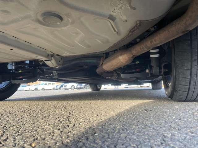 ヴォクシー ハイブリッドＺＳ　煌ＩＩ　後期型！禁煙車！両側パワースライドドア！純正ナビ！フルセグ！バックカメラ！スマートキー！ＥＴＣ！Ｂｌｕｅｔｏｏｔｈ！クルーズコントロール！セーフティセンス！オートマチックハイビーム！シートヒーター！（30枚目）