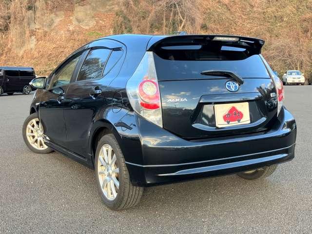 アクア Ｇブラックソフトレザーセレクション　モデリスタエアロ！純正ナビ＆フルセグＴＶ＆ＤＶＤ＆ＢＴ＆バックカメラ！スマートエントリー／スタートシステム！オートライト！社外アルミ！ナノイー！シートヒーター！ブラック合皮シート！（6枚目）