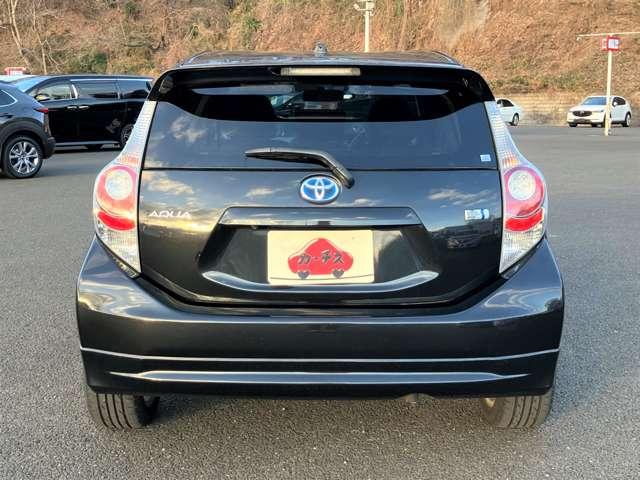 アクア Ｇブラックソフトレザーセレクション　モデリスタエアロ！純正ナビ＆フルセグＴＶ＆ＤＶＤ＆ＢＴ＆バックカメラ！スマートエントリー／スタートシステム！オートライト！社外アルミ！ナノイー！シートヒーター！ブラック合皮シート！（7枚目）